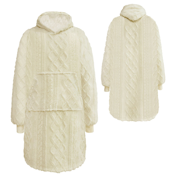 Übergroßer Hoodie und Decke in einem; Extra großer Zopfpullover 70 x 110 cm ECRU.
 Jetzt mit KOSTENLOSEN Haussocken