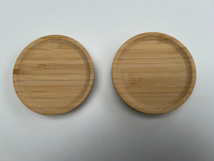 Großer goldfarbener Metalltopf