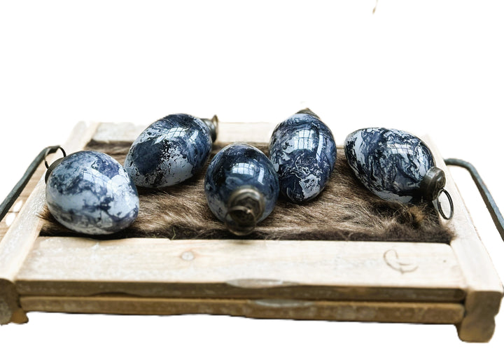 Hängende Dekoration Osterzweige