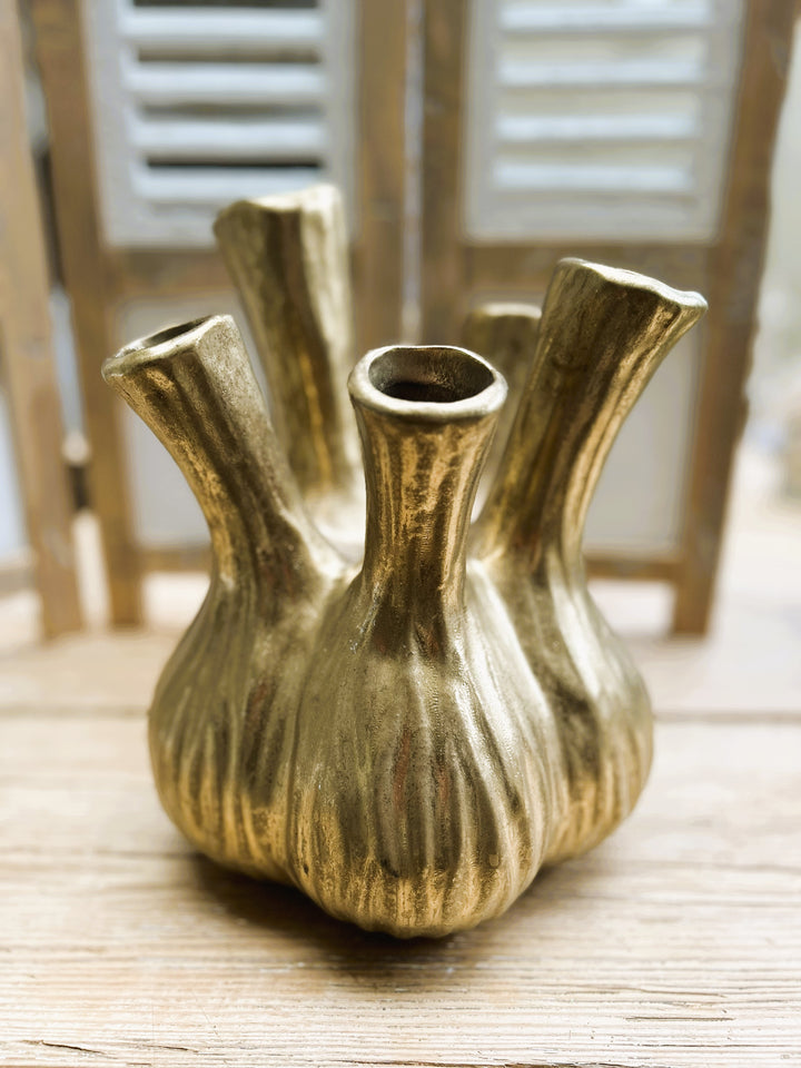 Seidentulpen im Tontopf