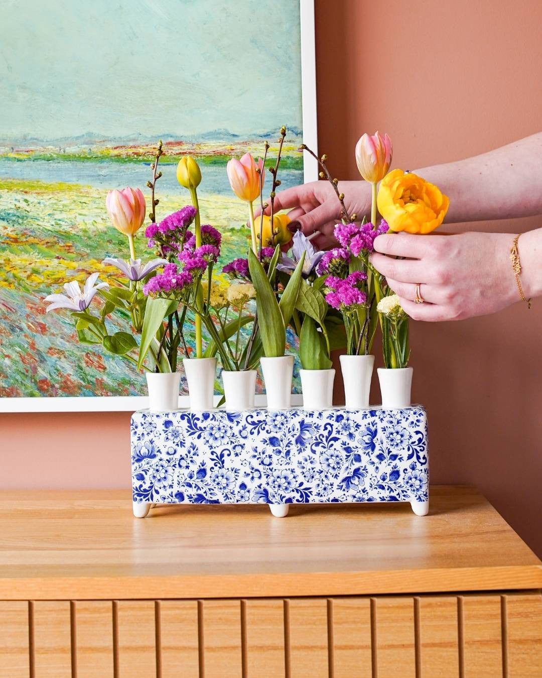 Seidentulpen im Tontopf