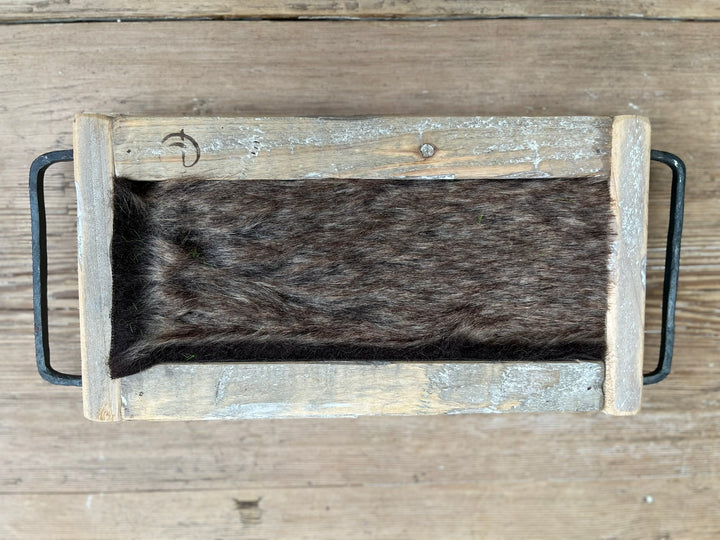Vintage houten  tray met (verwijderbaar) nepbont